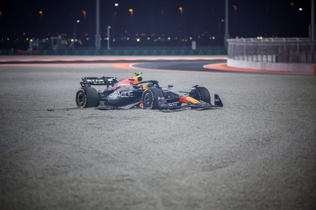 Red Bull driver Sergio Perez retires from Qatar GP Sprint after crash amid Lewis Hamilton drivers' championship claim