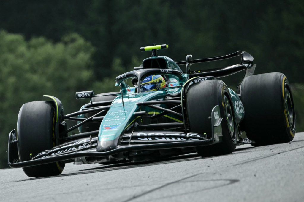 AUTO-PRIX-F1-AUT-RACE