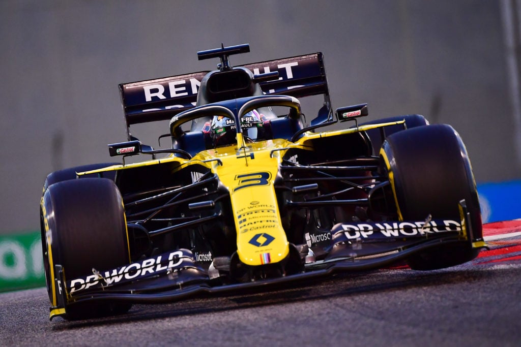 AUTO-PRIX-F1-UAE-PRACTICE
