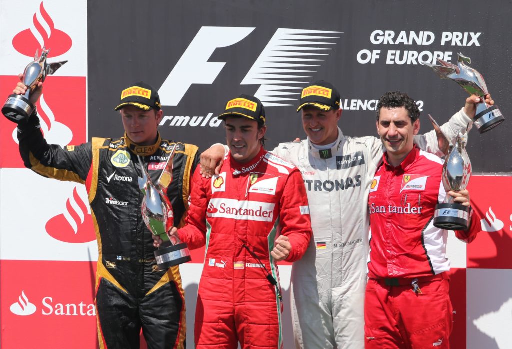 (L to R) Lotus F1 Team's Finnish driver