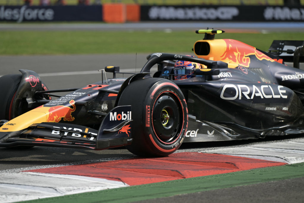 AUTO-PRIX-F1-MEX-QUALIFYING-SESSION