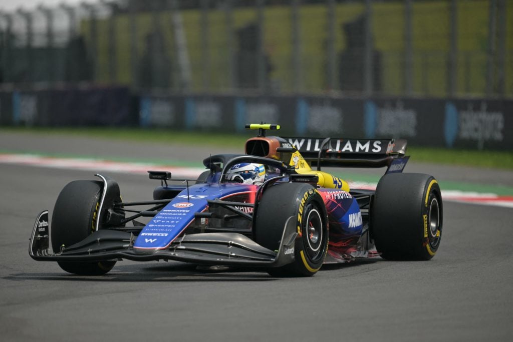AUTO-PRIX-F1-MEX-PRACTICE