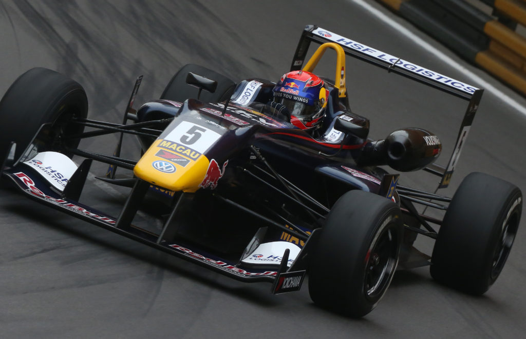 Max VERSTAPPEN of Van Amersfoort Racing in the Suncity Group Formula 3 Macau Grand Prix - Qualifying of SUNCITY GROUP 61st MACAU GRAND PRIX, Macau. 13NOV14