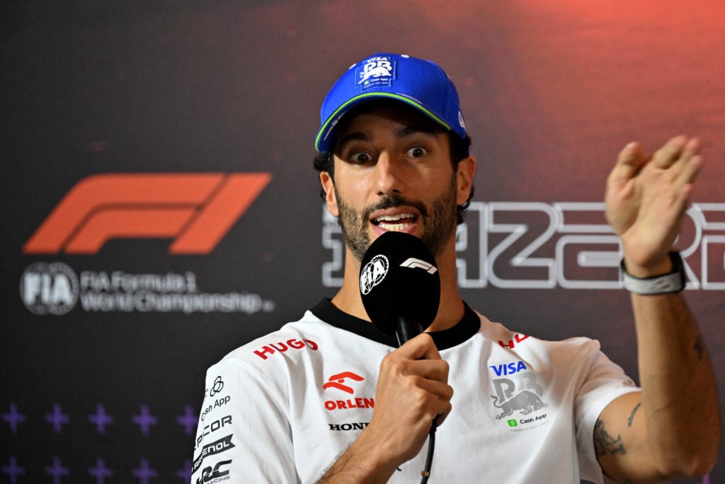 AUTO-PRIX-F1-AZE-PRESSER