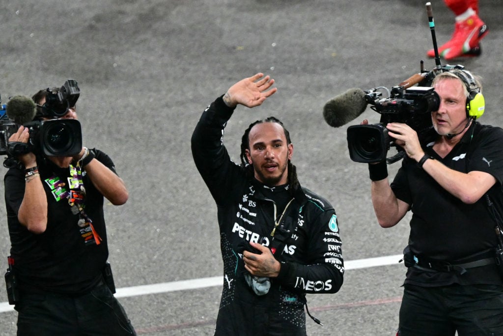 TOPSHOT-AUTO-PRIX-F1-UAE-RACE