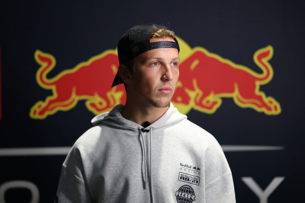 Liam Lawson Visits Oracle Red Bull Racing Factory