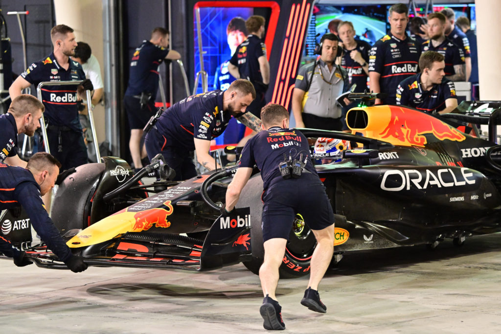 AUTO-PRIX-F1-BAHRAIN-QUALIFYING