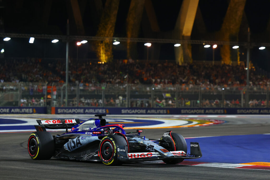 Visa Cash App RB driver Daniel Ricciardo on track in the 2024 F1 Singapore Grand Prix
