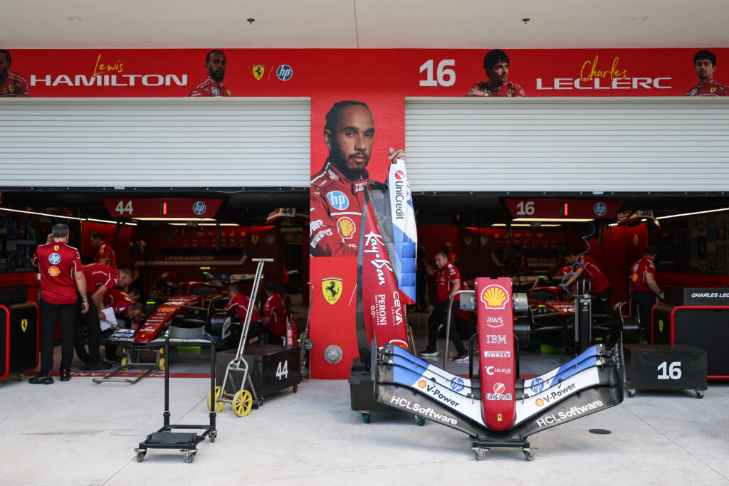 AUTO-PRIX-F1-USA-PRACTICE