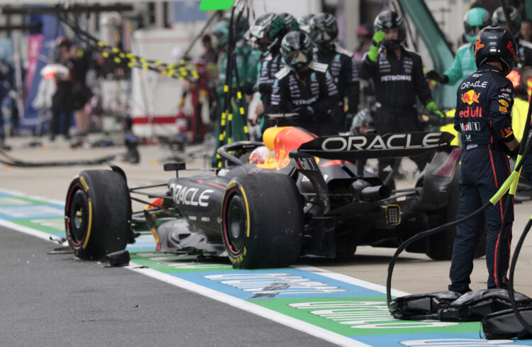 Photo by SHAWN THEW/POOL/AFP via Getty Images
