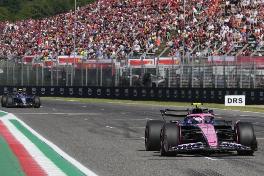 Alpine driver Franco Colapinto on track during qualifying for the 2025 F1 Emilia Romagna Grand Prix at Imola