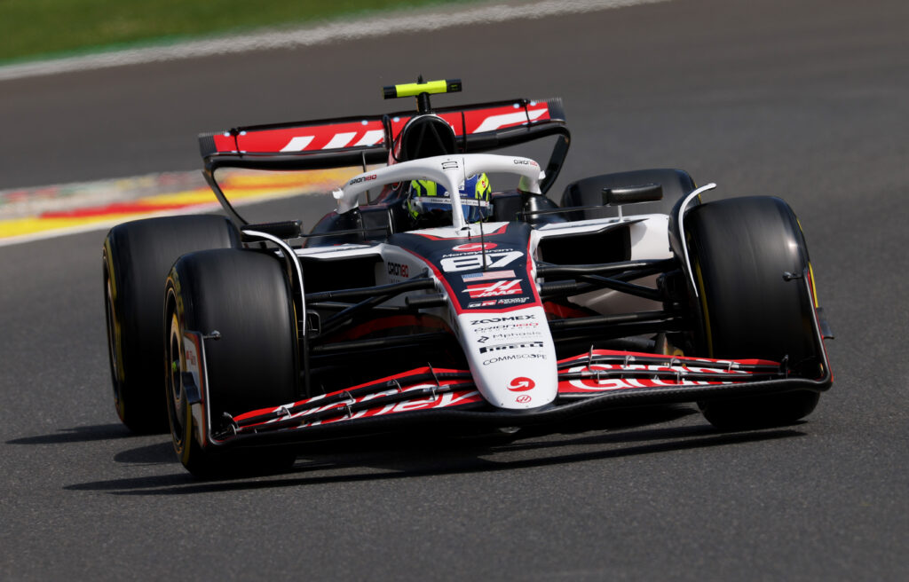 Oliver Bearman drives the Haas VF-25 at the 2025 Belgian Grand Prix