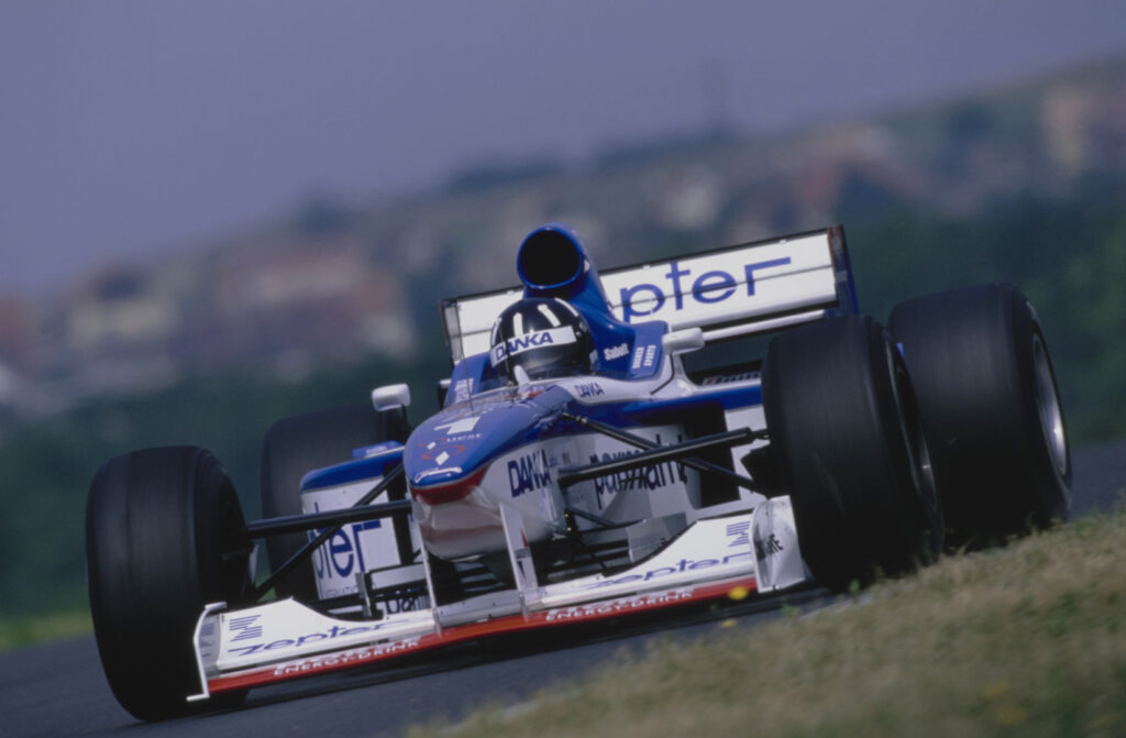 Damon Hill driving the Arrows A18 at the 1997 Hungarian Grand Prix