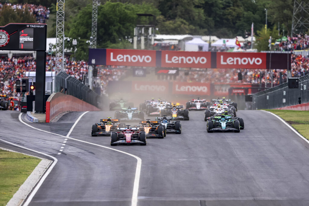 The start of the 2025 Formula 1 Hungarian Grand Prix