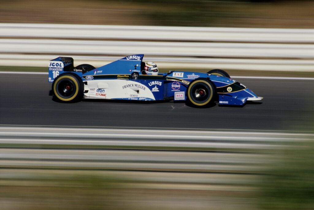 Jean-Denis Deletraz racing for Pacific at the 1995 Formula 1 Grand Prix of Portugal