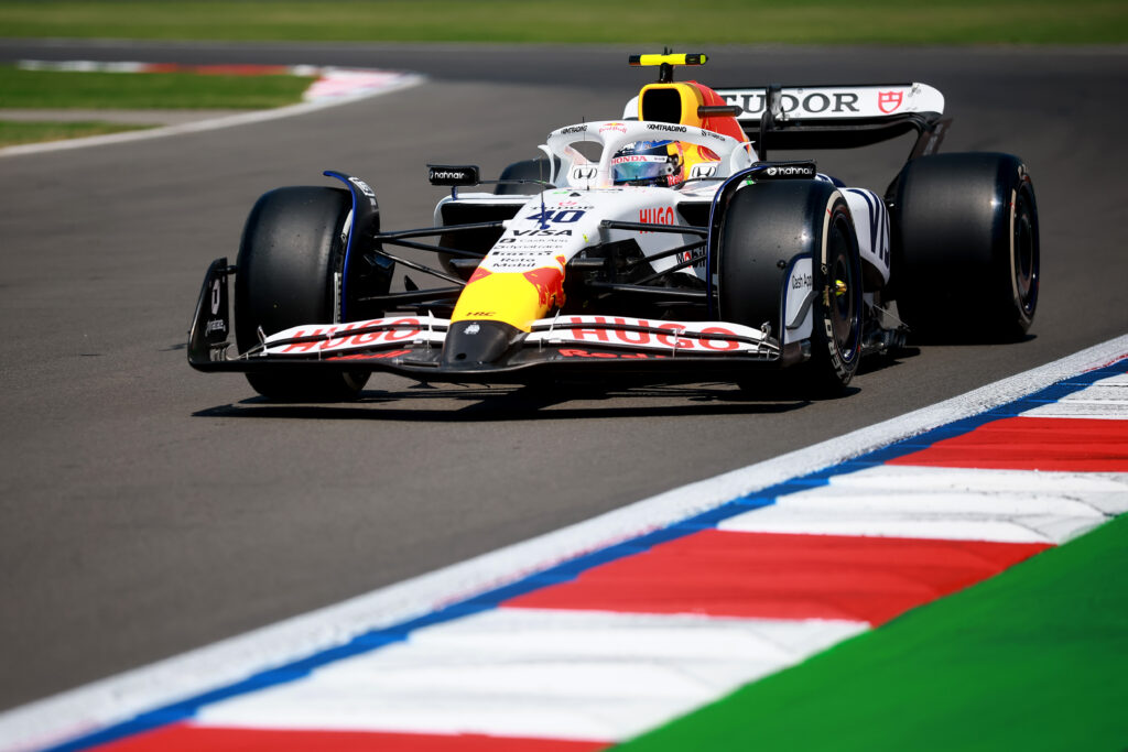 Ayumu Iwasa drives the VCARB 02 for Racing Bulls at the 2025 Mexico City Grand Prix