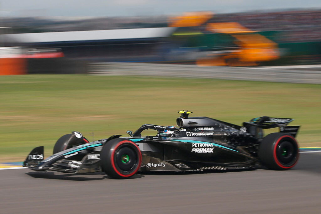 Kimi Antonelli's Mercedes speeds around the track during the Brazilian Grand Prix qualifying