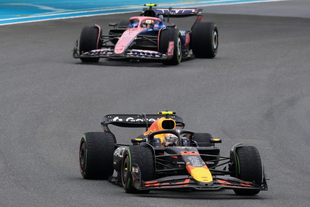 Yuki Tsunoda leading Jack Doohan at the 2025 Formula 1 Miami Grand Prix