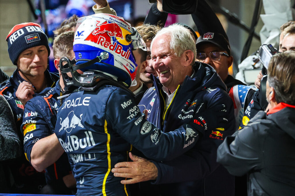 Helmut Marko congratulates Red Bull driver Max Verstappen after winning the 2025 F1 Las Vegas Grand Prix