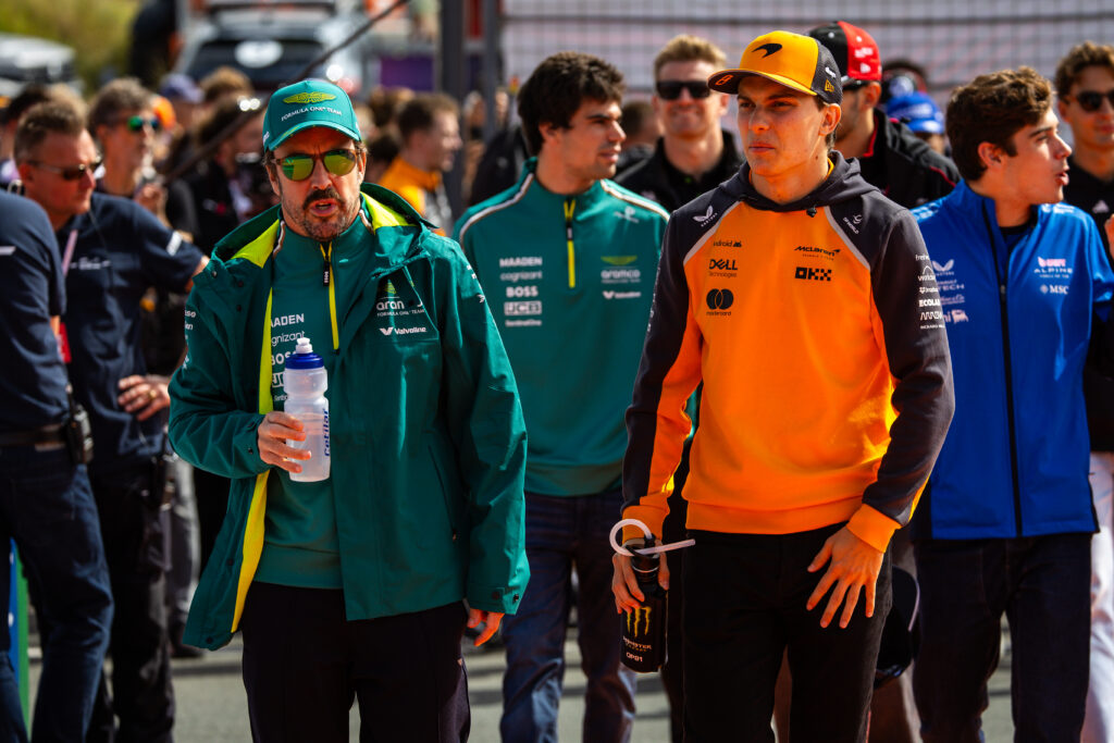 Fernando Alonso and Oscar Piastri at the 2025 Formula 1 Dutch Grand Prix