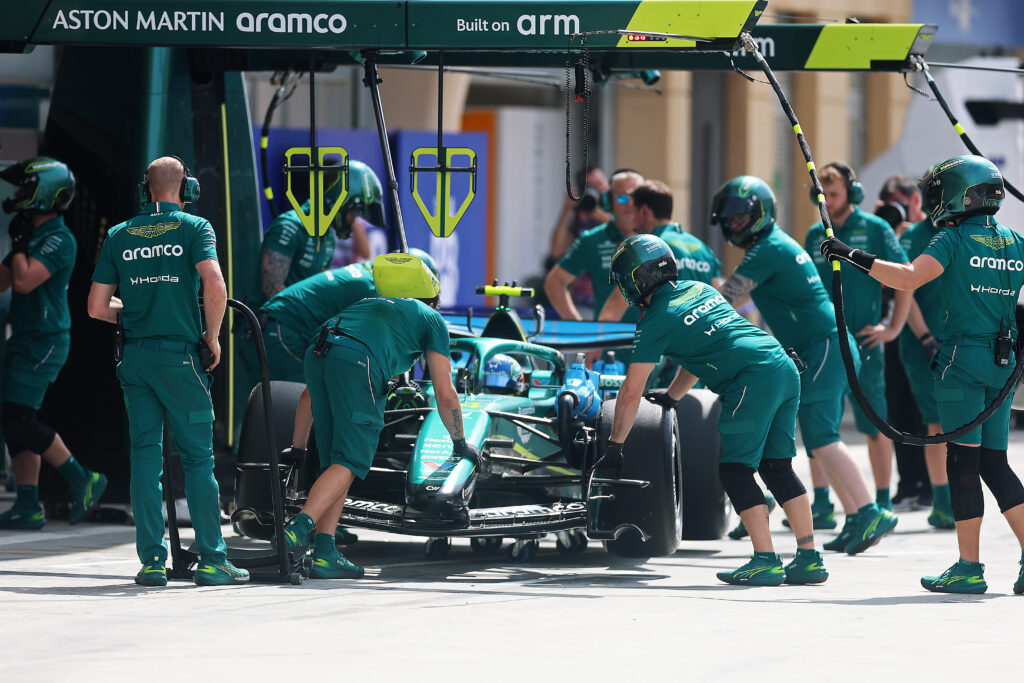 Fernando Alonso of Spain driving the (14) Aston Martin F1 Team AMR26 Honda makes a pitstop during day two of F1 Testing at Bahrain International Circuit on February 12, 2026 in Bahrain, Bahrain.
