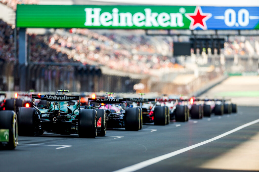 The 2026 Formula 1 grid prepares for the start of the Sprint race at the Chinese Grand Prix
